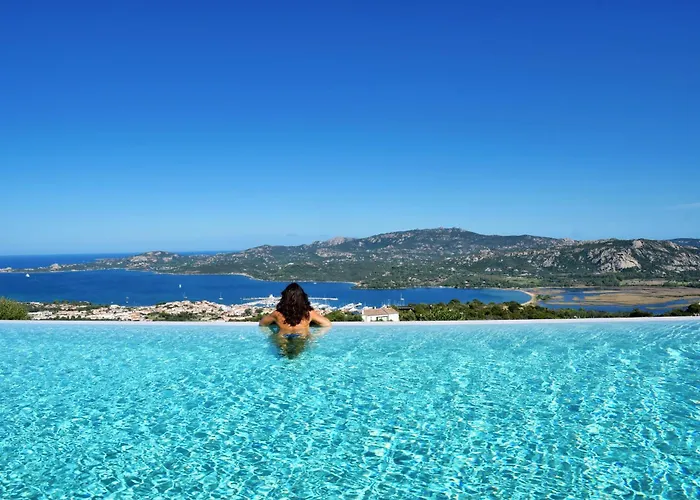 Casa de hóspedes Stanza In Amaca Angolo Di Paradiso Piscina Riscaldata E Sauna Raggi Infrarossi Arzachena